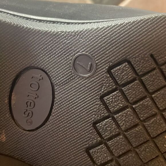 Totes Women's Staride Mid-Calf Boot - 7 - Great Condition - Picture 8 of 9